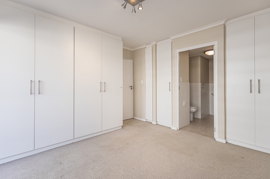 To Let 2 Bedroom Property for Rent in Sea Point Western Cape